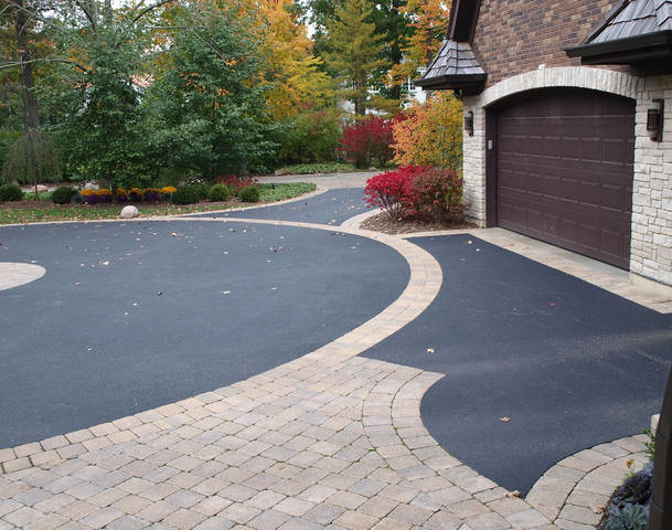 Sealcoating on a driveway