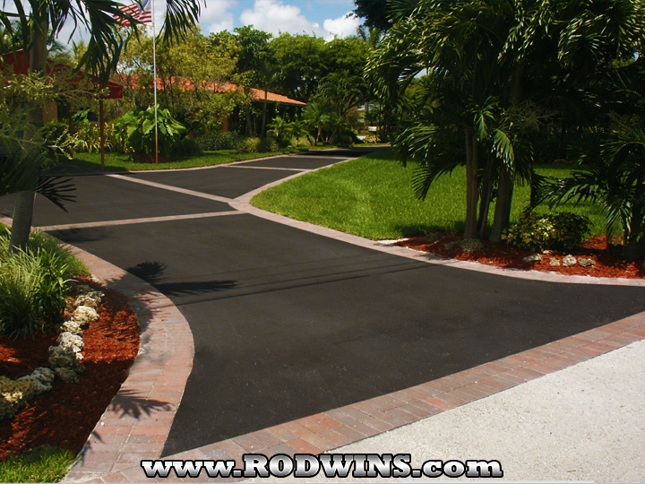 Fixing asphalt cracks