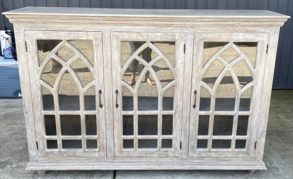 Cathedral Glass Door Credenza - Image 2