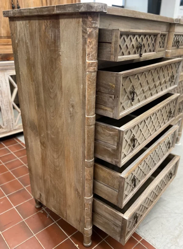 Country Farmhouse XL 12-Drawer Dresser - Image 7