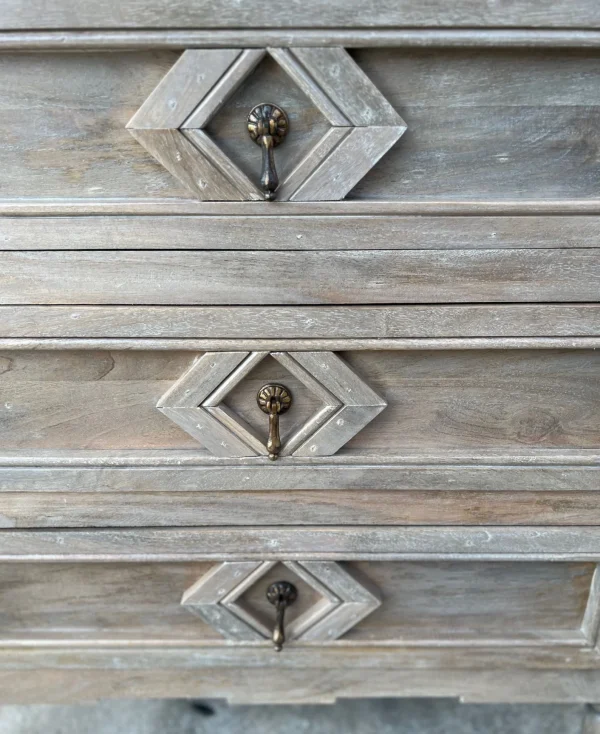 Coastal 3-Drawer Shanghai Nightstand - Image 5