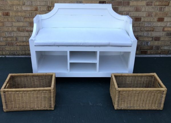 Coastal Cottage Bench With Wicker Basket Storage - Image 3